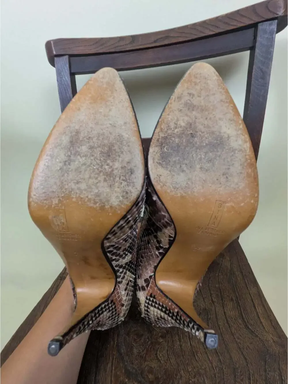 1980's Gina London snakeskin pointed heel stilettos US 9